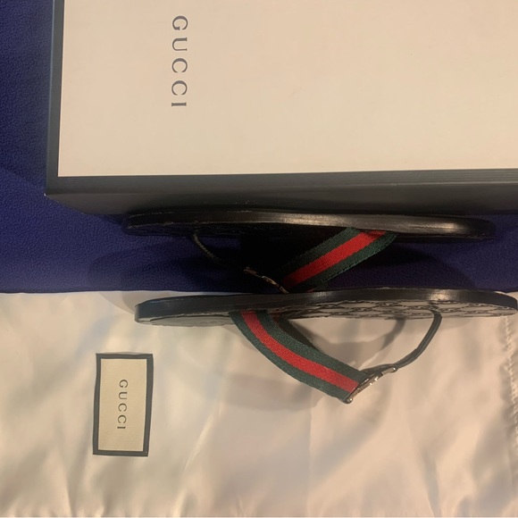 Gucci Black and Green Sandals - Picture 7 of 9